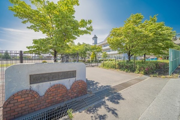 新築　ハートフルタウン鹿沼市幸町１丁目２０６番　Ｂ（全３棟）(鹿沼市立みどりが丘小学校)