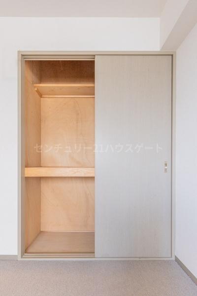 グランドハイツ今泉　西棟