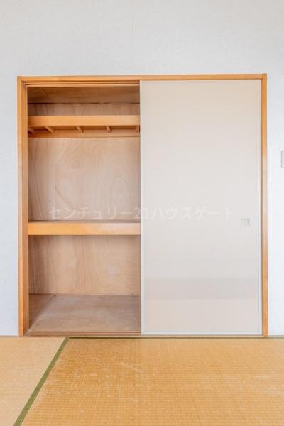 グランドハイツ今泉　西棟