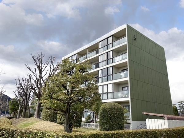 嵐山ロイアルハイツ６号棟