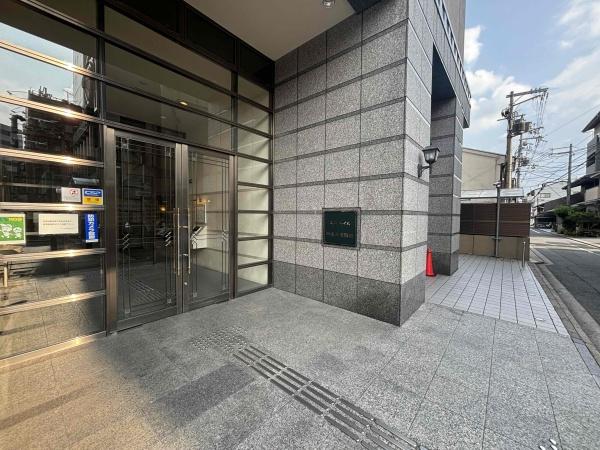ユニハイム四条大宮駅前