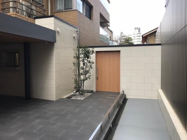 ザ・レジデンス御所西(エントランス)