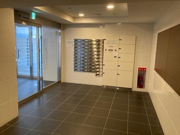 エスリード西大路駅前