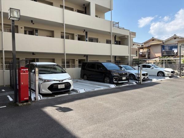 アーバニス京都山科(駐車場)