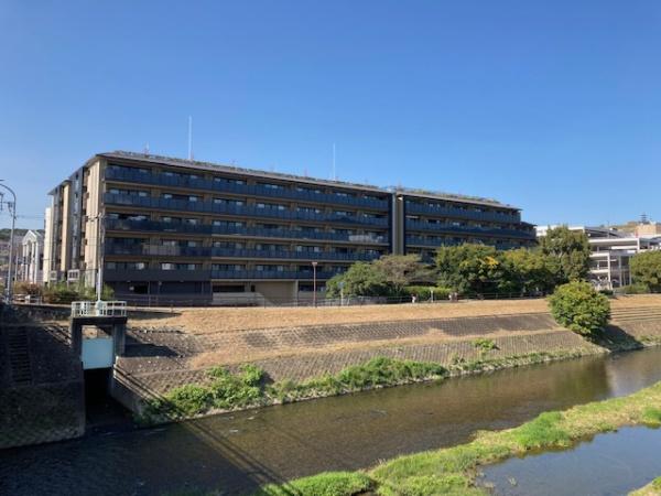 プレサンスレジェンド六地蔵