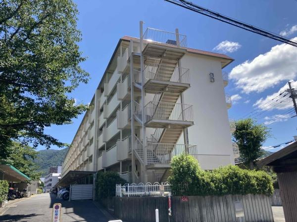 山科椥辻団地B棟