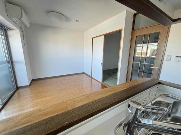 ベル・クローチェ京都sta(リビング)