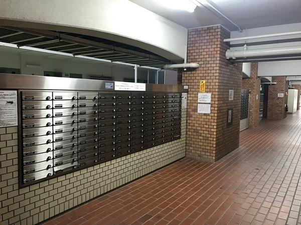 ネオコーポラス島ノ内A棟(エントランス)