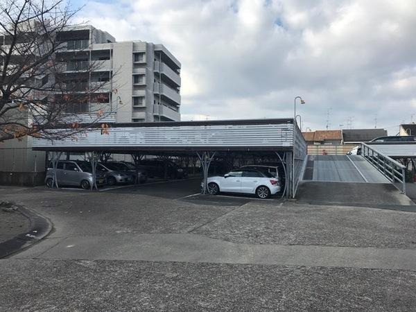 ネオコーポラス島ノ内A棟(駐車場)