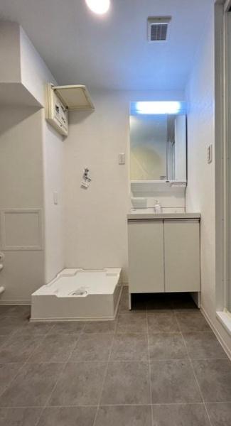 ユニハイム四条梅津