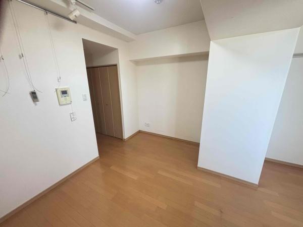 フェミネンス御所西