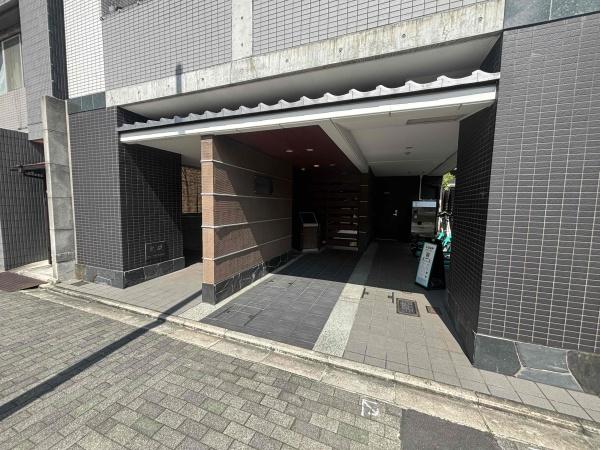 フェミネンス御所西