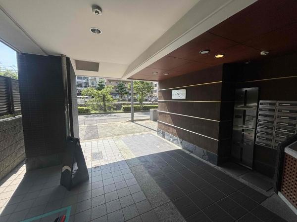 フェミネンス御所西