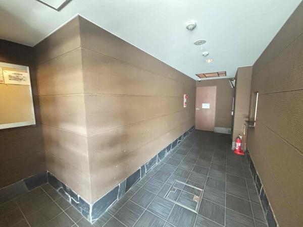 フェミネンス御所西