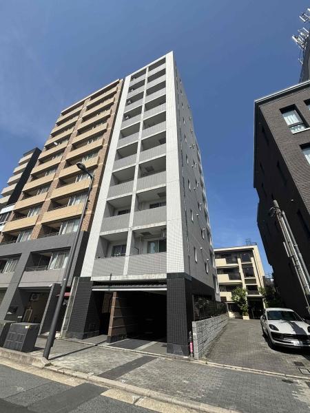 フェミネンス御所西