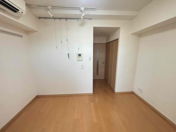 フェミネンス御所西