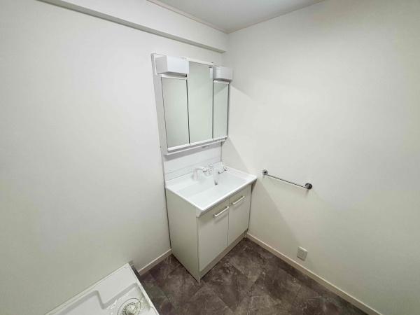 桂川ハイツ4号館