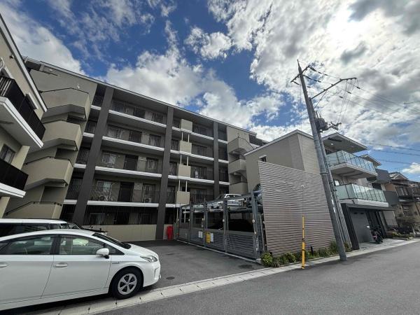 パラドール四条梅津