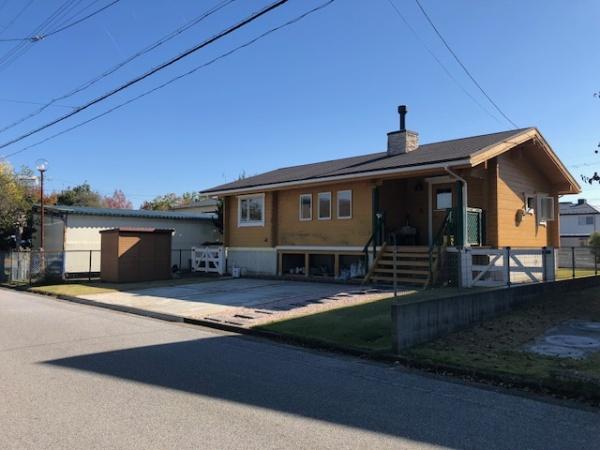 彦根市新海浜１丁目の中古一戸建て