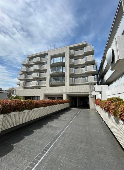 デイスターアベニュー