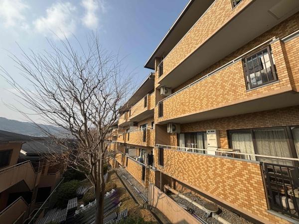 ライオンズマンション山科御陵