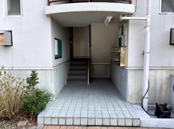 醍醐上ノ山団地B1棟