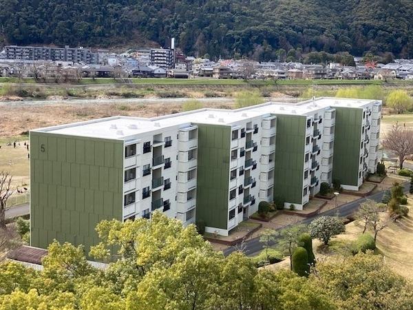 嵐山ロイアルハイツ6号棟