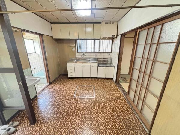 嵯峨新宮町　テラスハウス