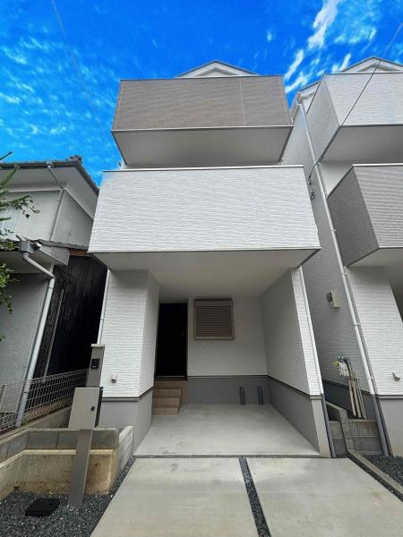 京都市右京区太秦上ノ段町の新築一戸建