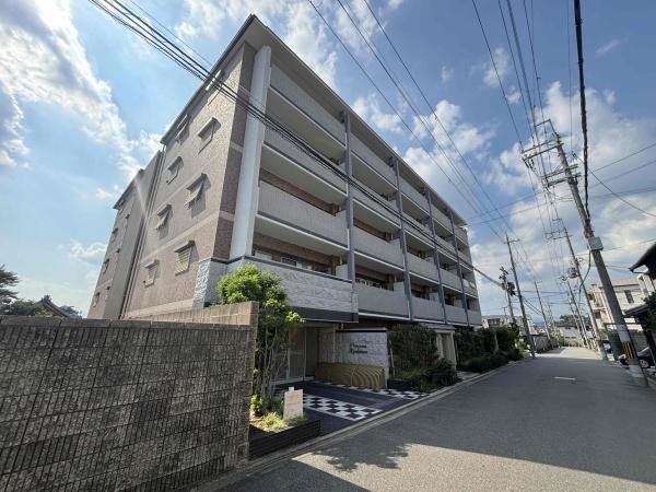 プレサンス京大前