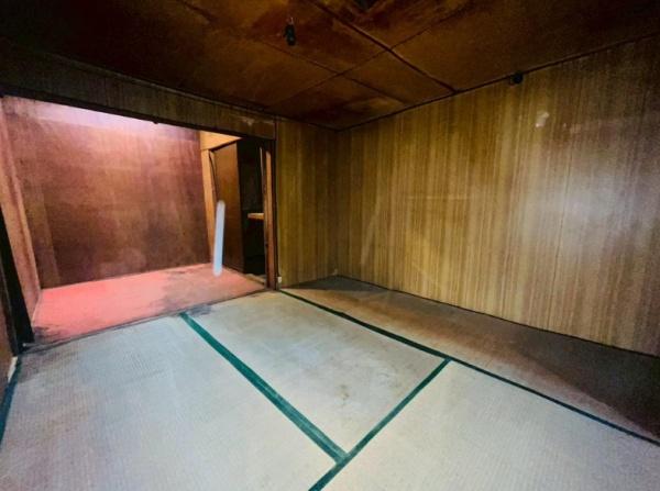 京都市中京区聚楽廻東町の中古テラスハウス