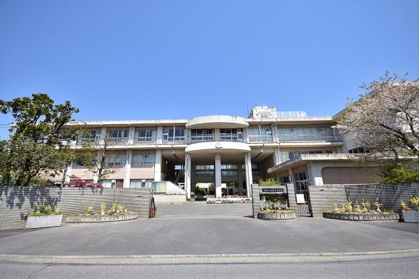 鴻巣市赤見台3丁目の中古一戸建て(鴻巣市立赤見台中学校)