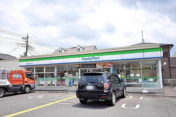 川越市岸町1丁目の中古一戸建て(ファミリーマート川越岸町一丁目店)