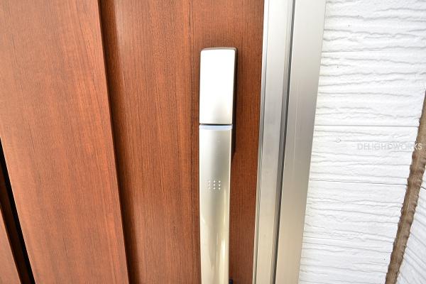 鶴ヶ島市脚折町3丁目の中古一戸建て(玄関)