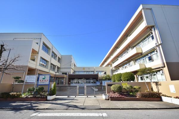 パークフィールドみさとテラ・ウエスト三街区2号棟(三郷市立立花小学校)