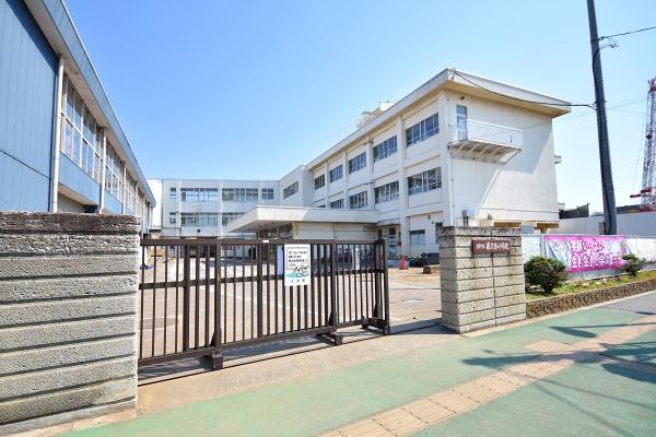 入間郡三芳町大字藤久保の中古一戸建て(三芳町立藤久保小学校)