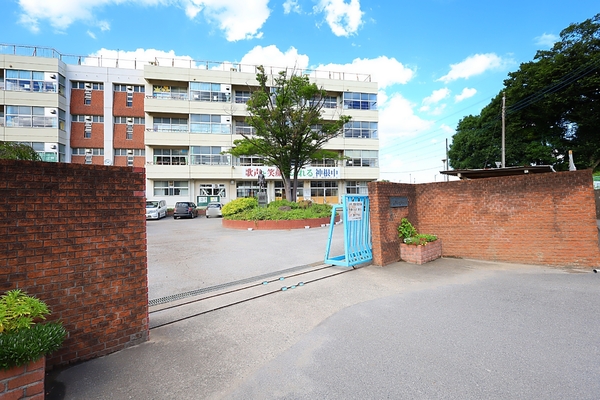 川口市大字石神の中古一戸建て(川口市立神根中学校)
