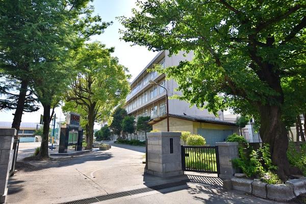 上尾市小泉４丁目の中古一戸建て(上尾市立大石中学校)