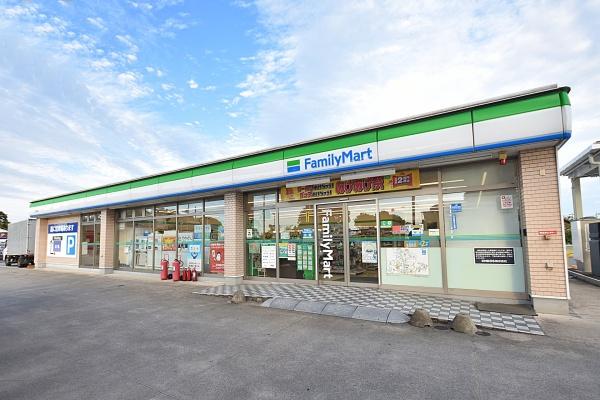 鴻巣市笠原の土地(ファミリーマート鴻巣笠原店)