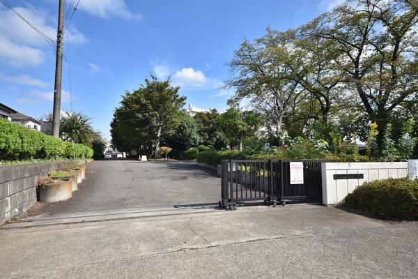 桶川市上日出谷南1丁目の中古一戸建て(桶川市立日出谷小学校)
