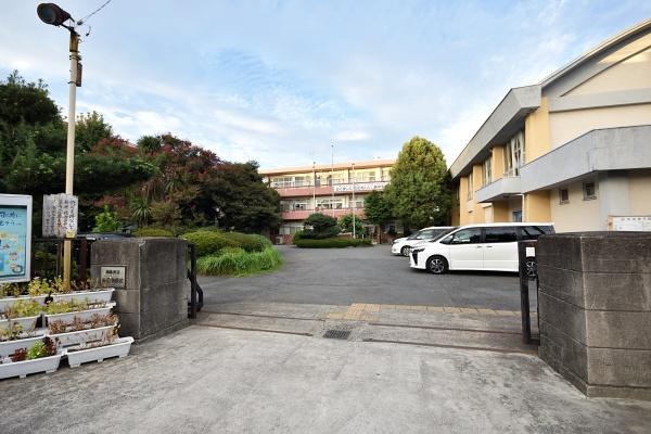 鴻巣市安養寺の土地(鴻巣中学校)