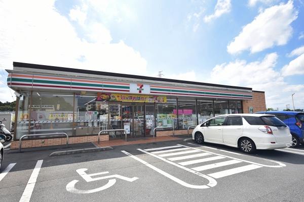 埼玉県桶川市上日出谷10期　新築分譲住宅全2棟　2号棟(セブンイレブン桶川殿山店)