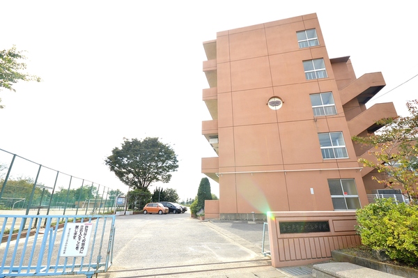 富士見市水谷東３丁目の中古一戸建て(富士見市立水谷中学校)
