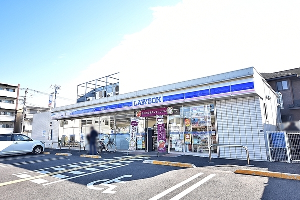 コスモふじみ鶴瀬(ローソン富士見関沢一丁目店)