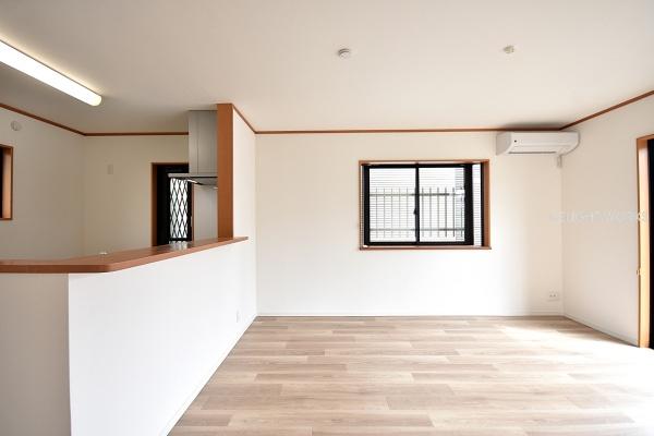 埼玉県坂戸市鶴舞四丁目　中古戸建