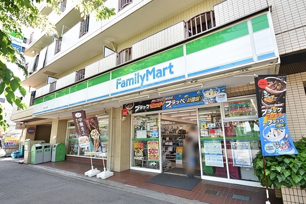 レクセルプラッツァみずほ台(ファミリーマートみよし台店)