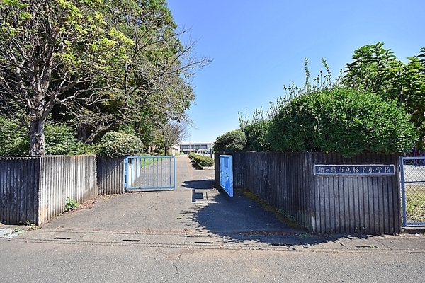 埼玉県鶴ヶ島市上広谷　新築戸建(鶴ヶ島市立杉下小学校)