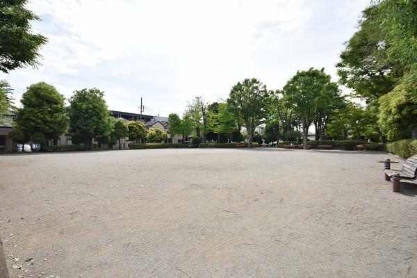 埼玉県鶴ヶ島市鶴ヶ丘ガレージハウス　新築戸建(上郷公園)