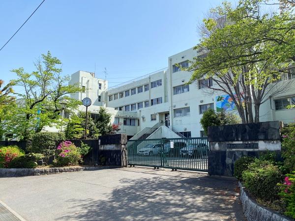 北足立郡伊奈町西小針１丁目の中古一戸建て(小針中学校)