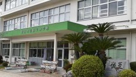 岩国市由宇町の中古一戸建て(岩国市立由宇中学校)